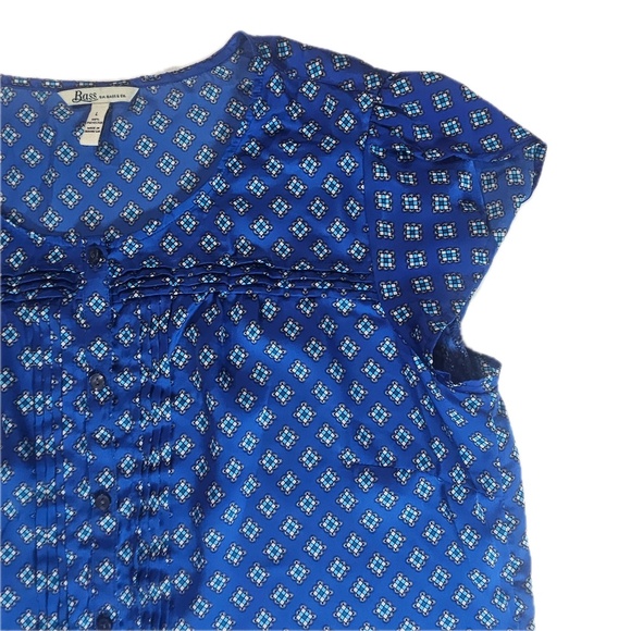 G.H. Bass Shirt Womens Large Blue Geometric Pintuck Cap Sleeve Button Front - Picture 3 of 4